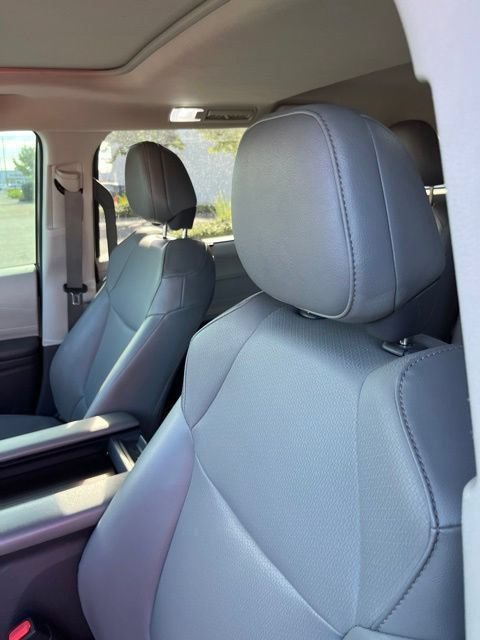 Used 2021 Toyota Sienna XLE FWD image 5