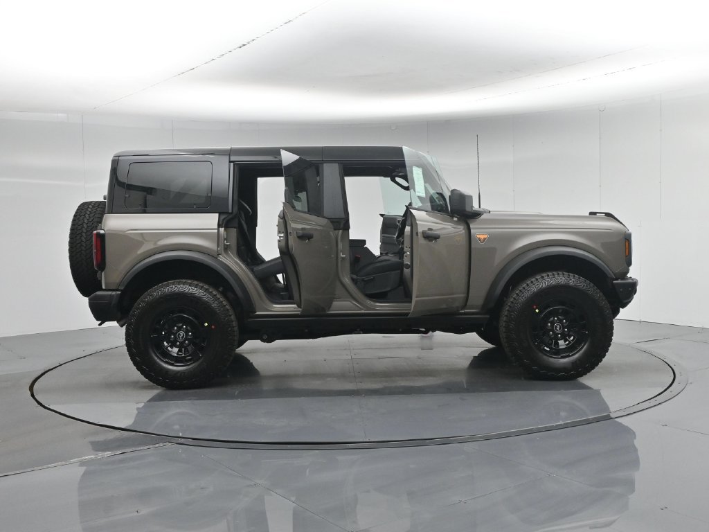 New 2026 Ford Bronco Badlands AWD/4WD image 4