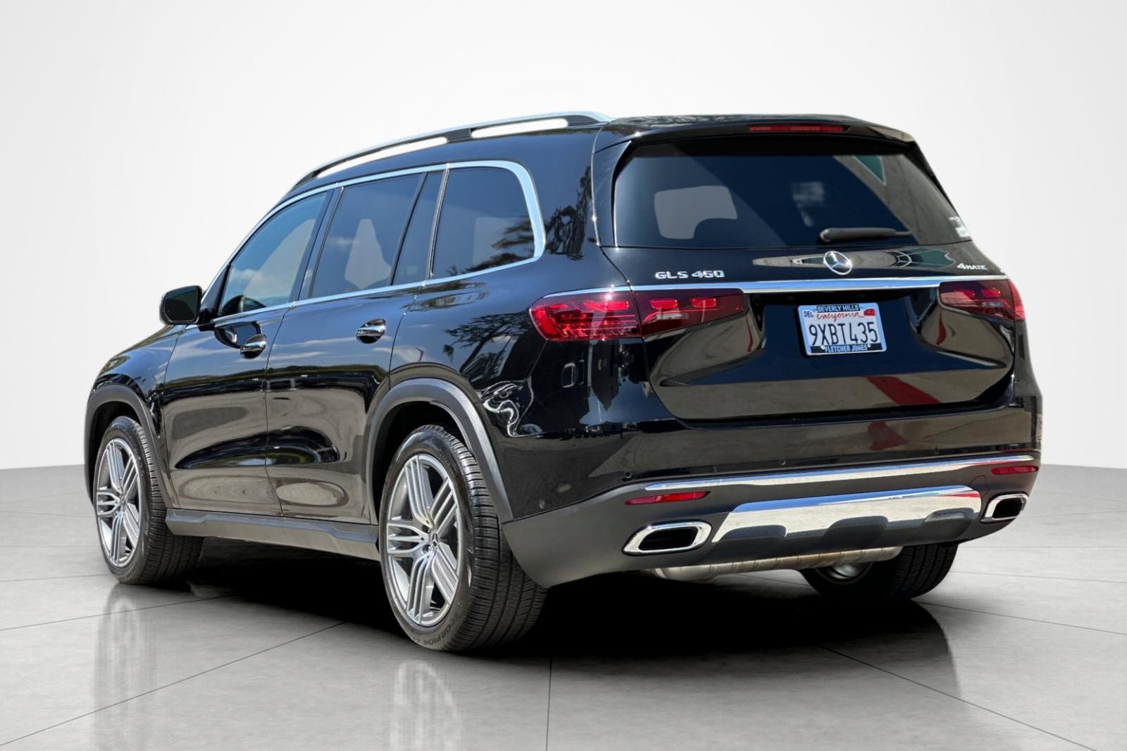 Used 2026 Mercedes-Benz GLS 450 4MATIC image 3