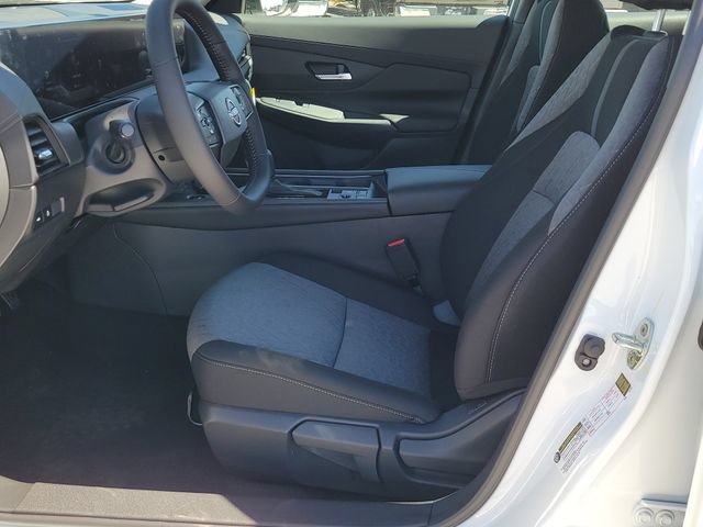 New 2026 Nissan Sentra SV w/ SV Convenience Package FWD image 6