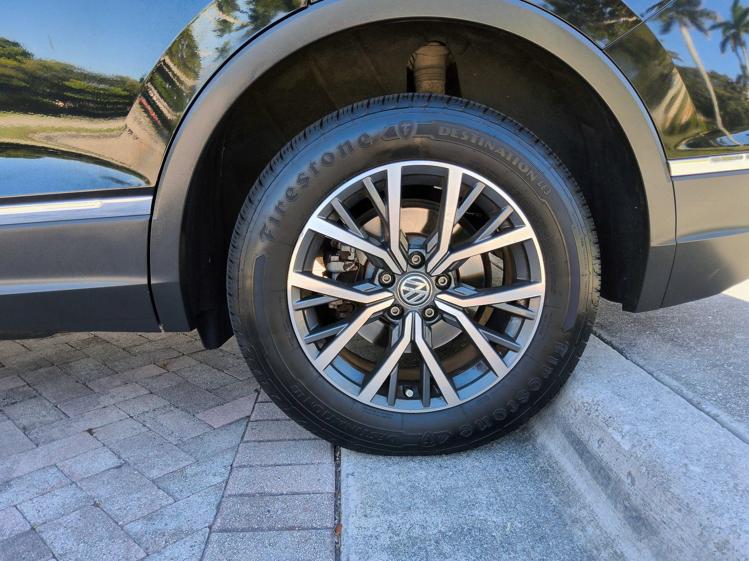 Used 2020 Volkswagen Tiguan S AWD/4WD image 47