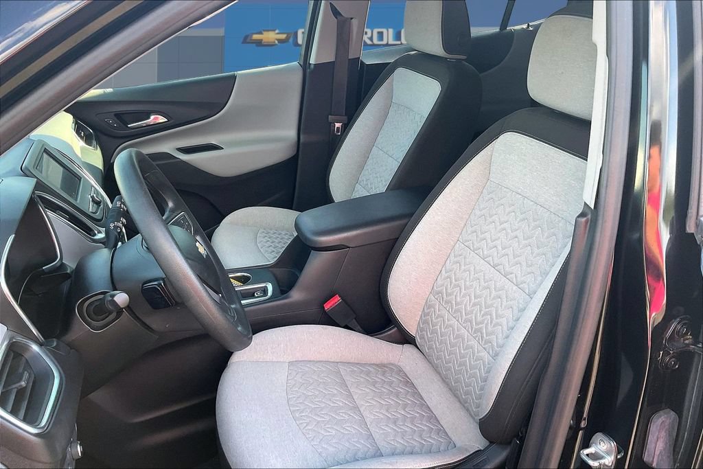 Used 2022 Chevrolet Equinox LS AWD/4WD image 21