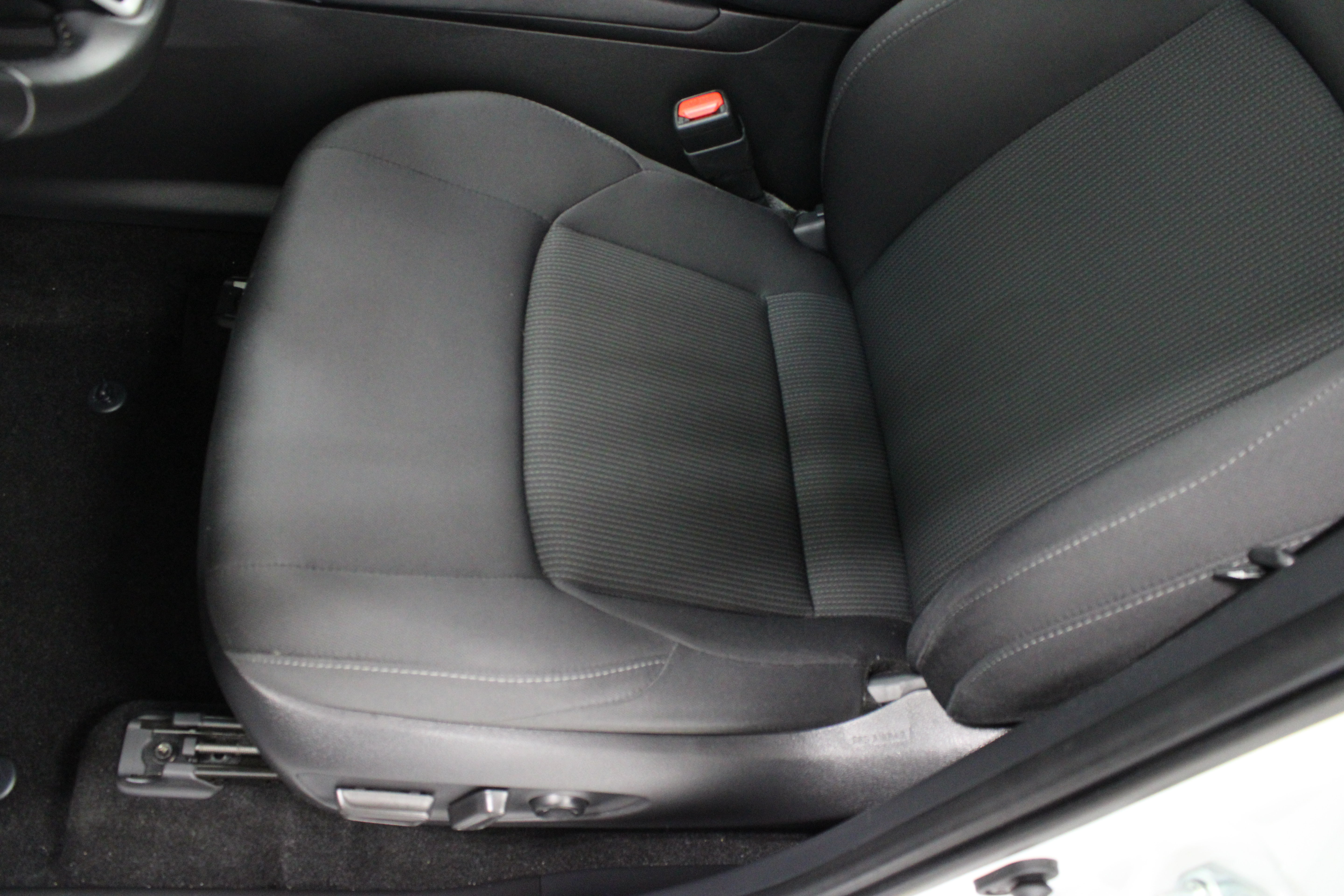 Certified 2023 Toyota Venza LE AWD/4WD image 15