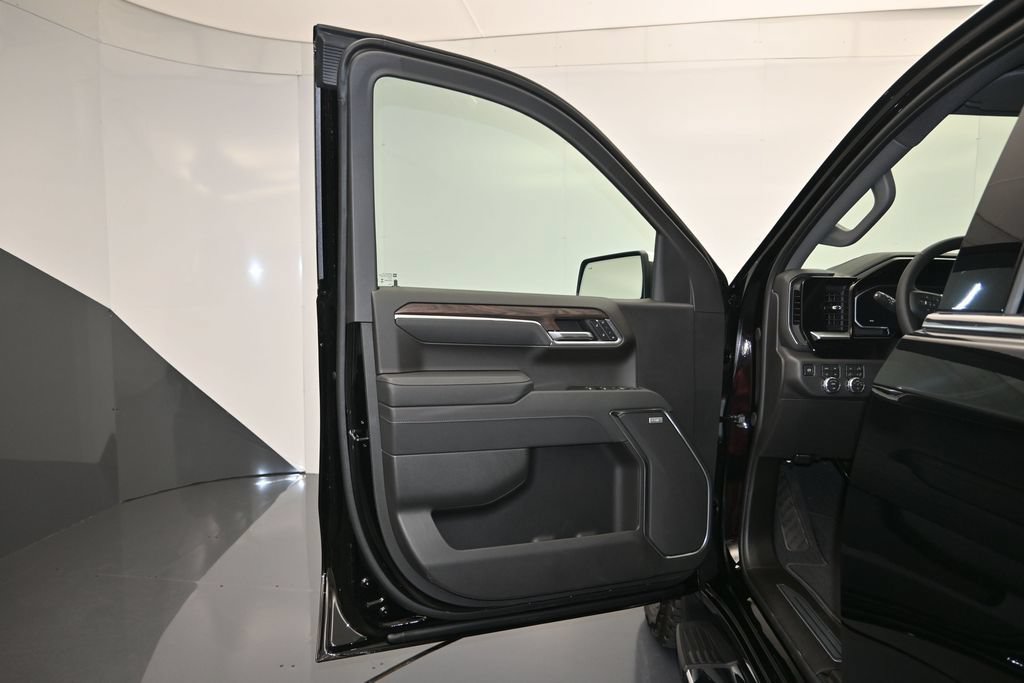 New 2026 GMC Sierra 1500 SLT w/ SLT Premium Plus Package AWD/4WD image 10
