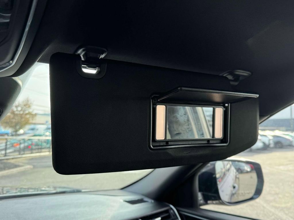 Used 2022 Jeep Grand Cherokee Altitude image 33