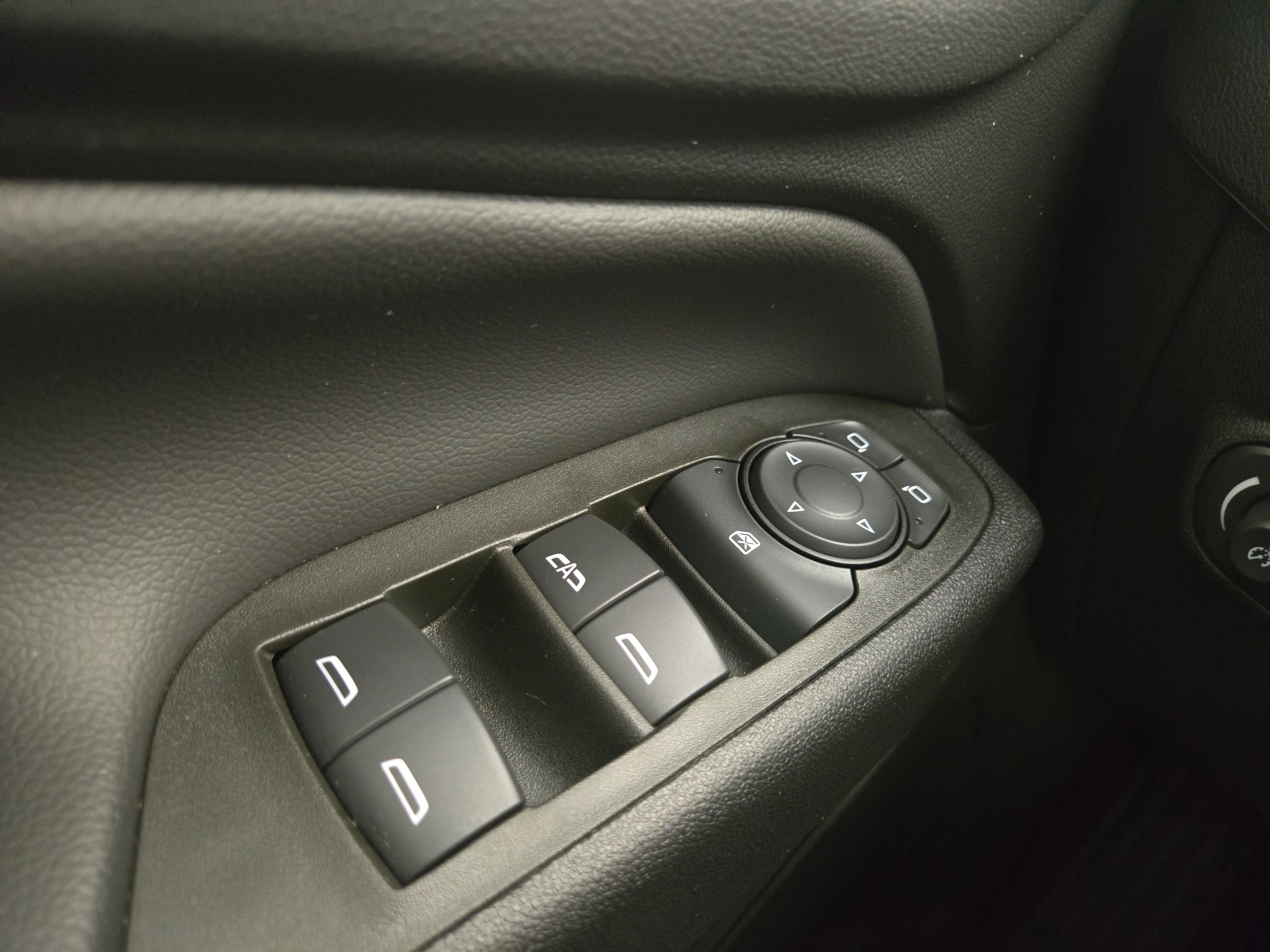 Certified 2023 Chevrolet Equinox LT image 29