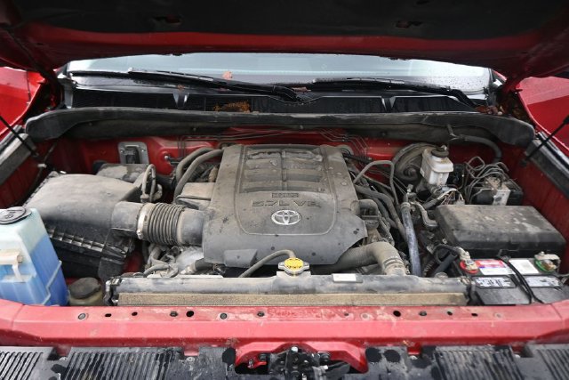 Used 2017 Toyota Tundra Limited w/ TRD Off Road Package AWD/4WD image 12
