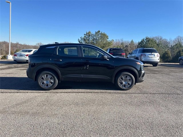 New 2026 Nissan Kicks S image 3