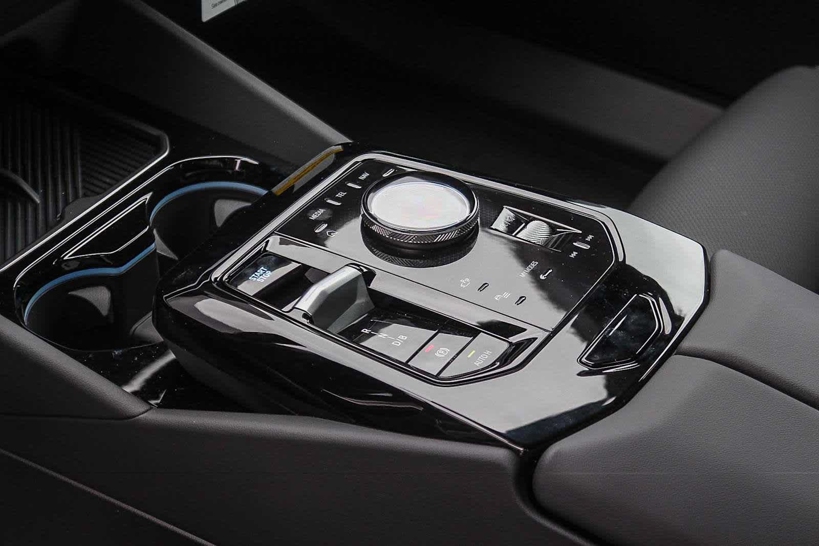 New 2026 BMW i5 M60 w/ Premium Package AWD/4WD image 18