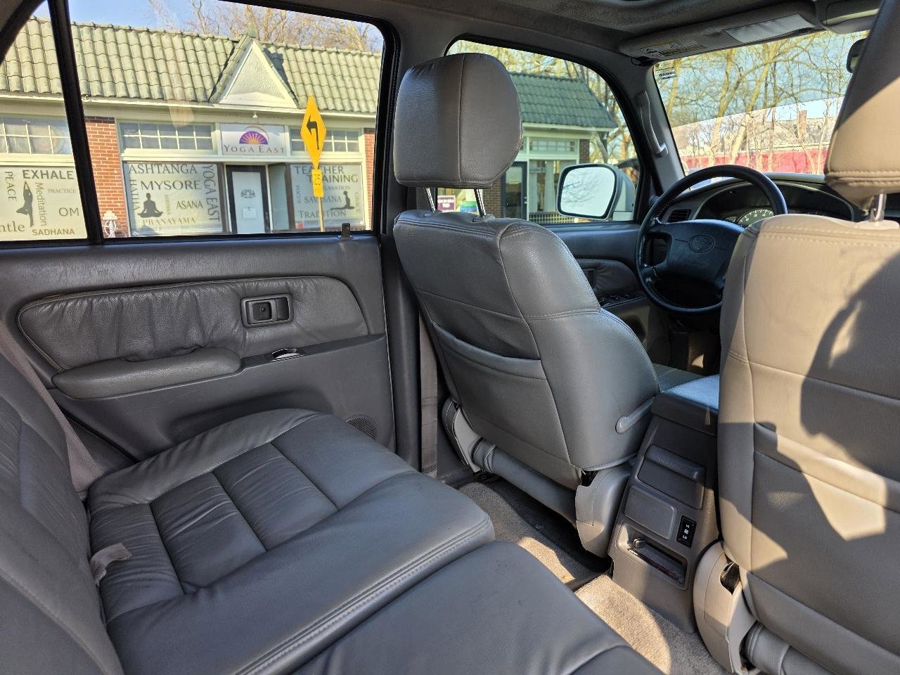 Used 2001 Toyota 4Runner SR5 image 31