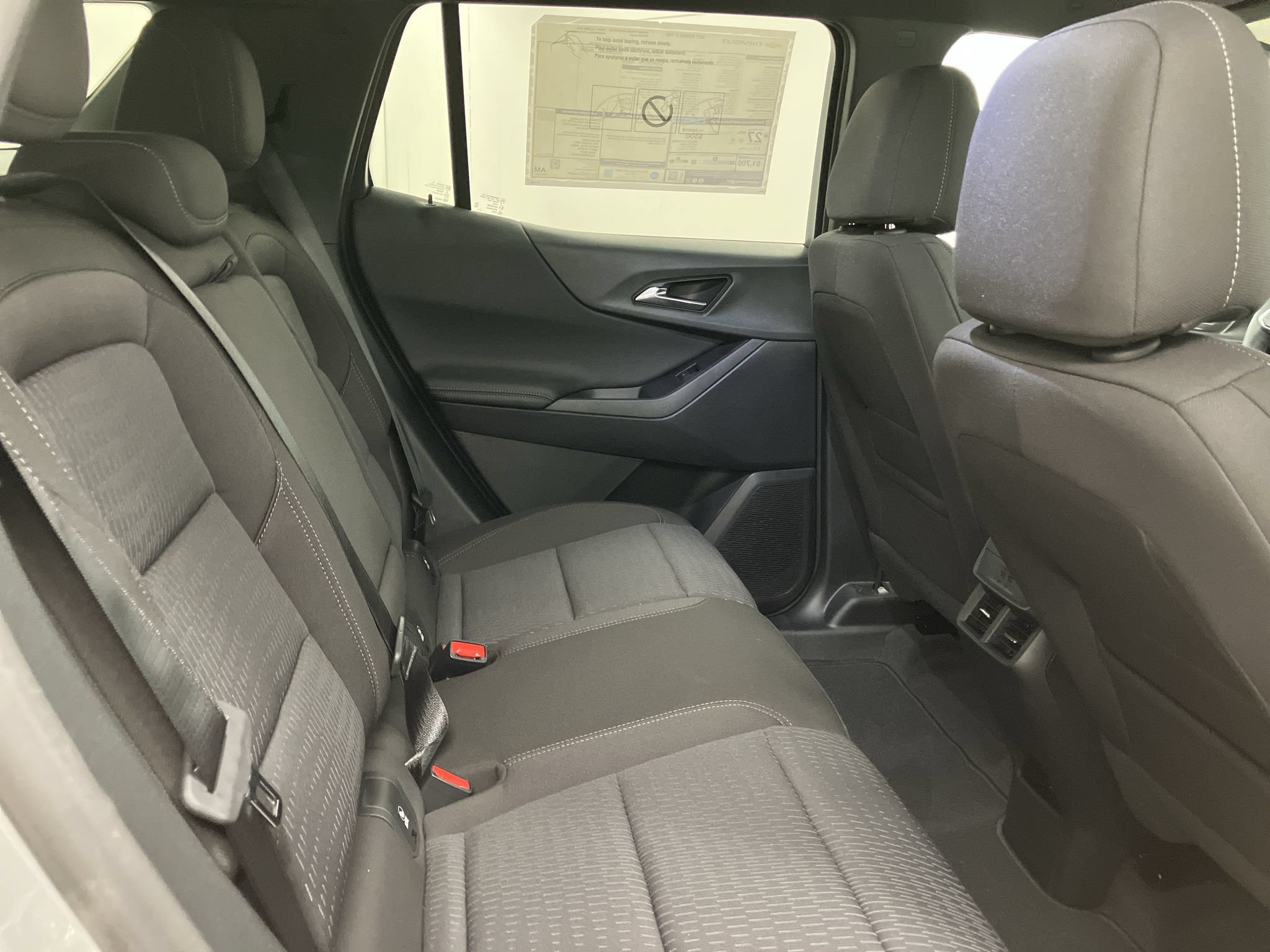 New 2027 Chevrolet Equinox LT w/ Safety and Technology Package FWD image 16