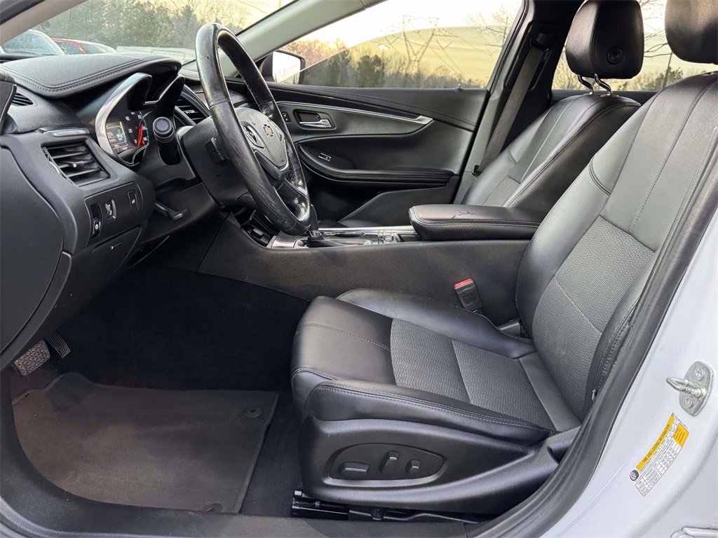 Used 2020 Chevrolet Impala LT w/ LT Convenience Package image 20