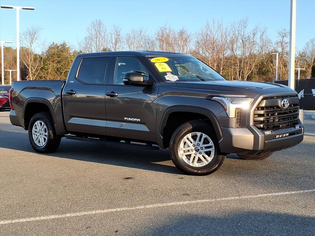 Used 2023 Toyota Tundra SR5 w/ SR5 Premium Package image 2