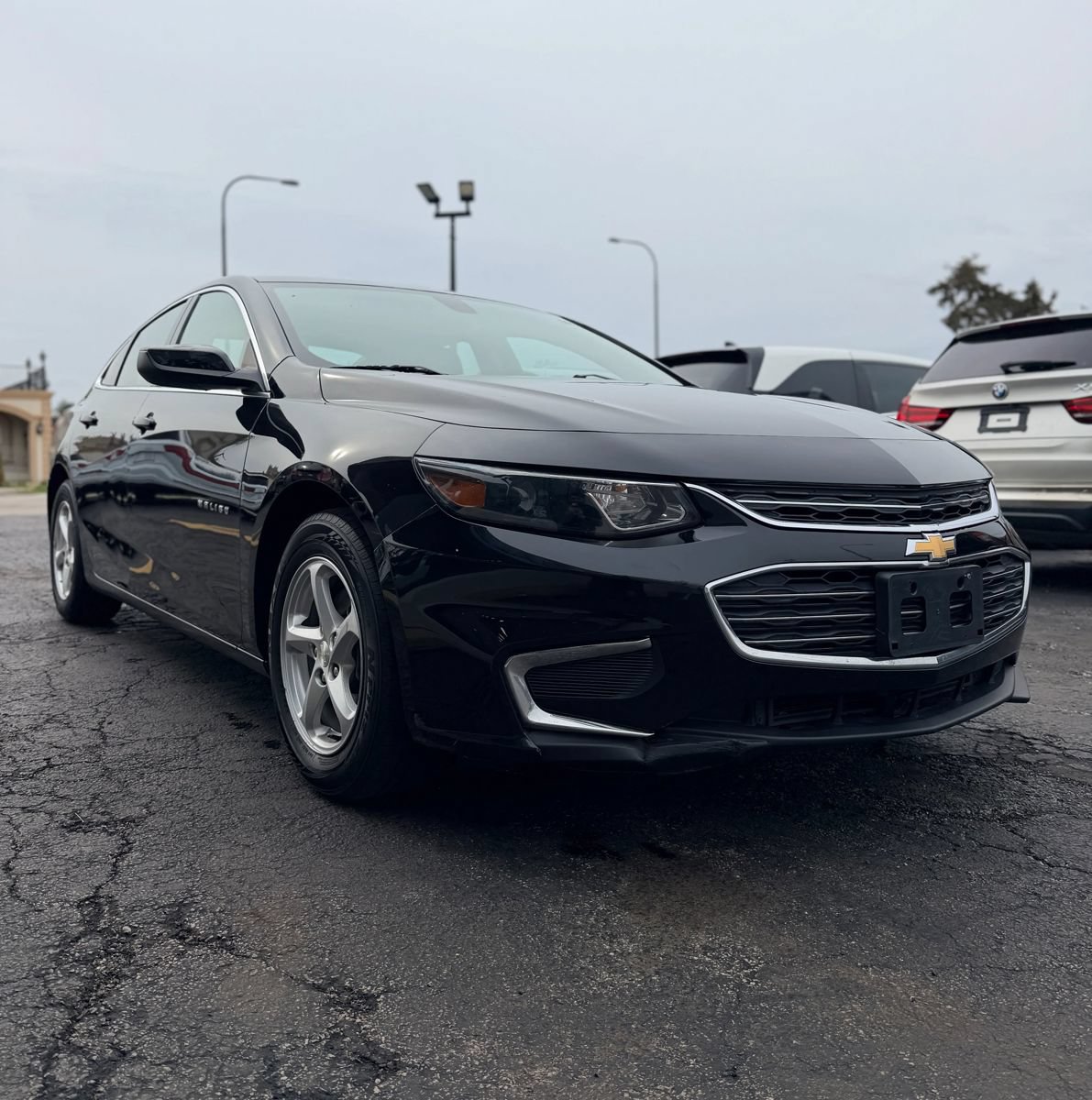 Used 2017 Chevrolet Malibu LS FWD image 3