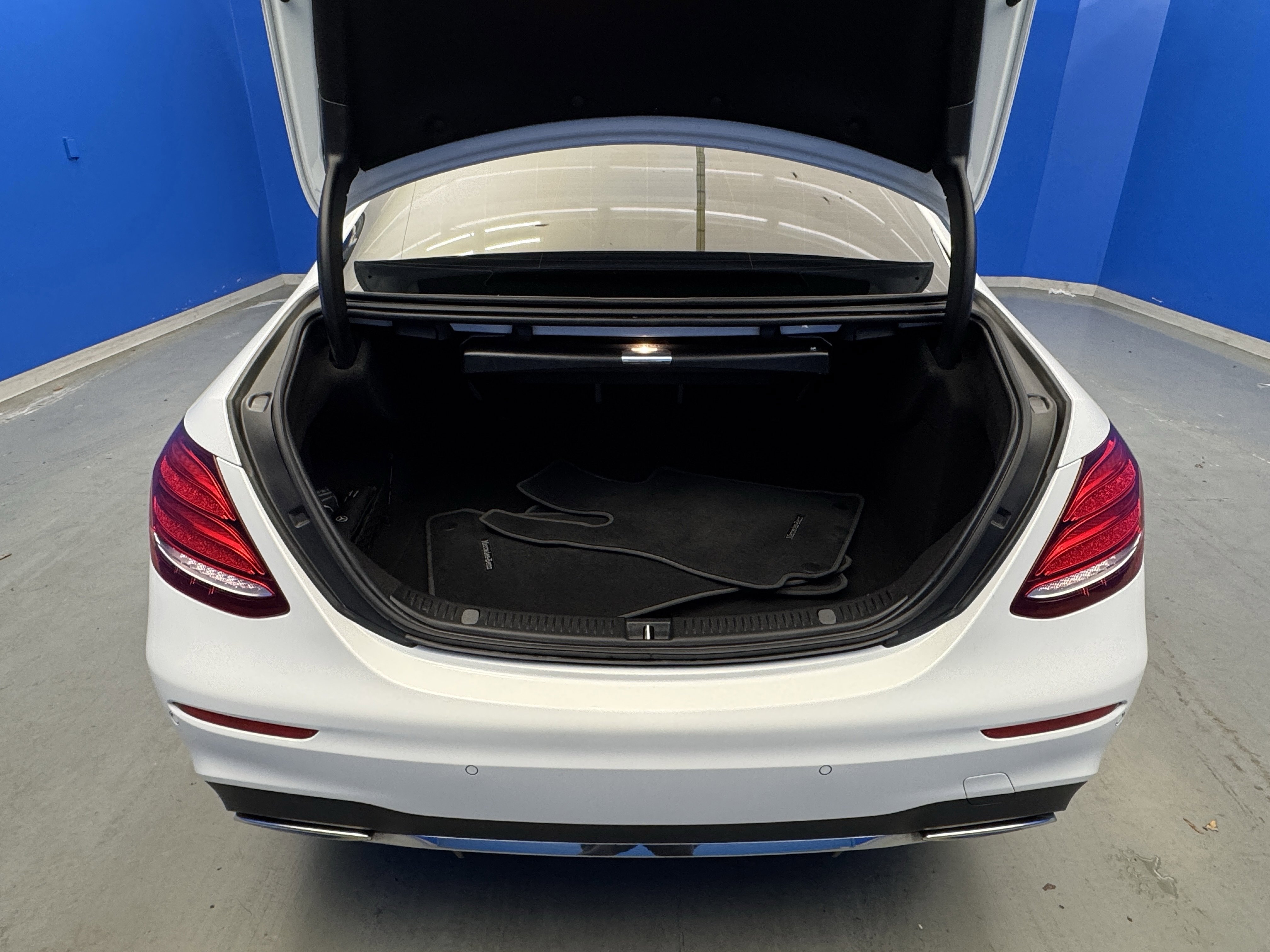 Used 2020 Mercedes-Benz E 450 4MATIC Sedan image 30