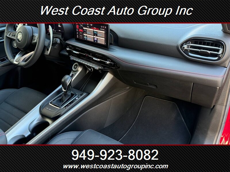 Used 2024 Dodge Hornet R/T AWD/4WD image 9