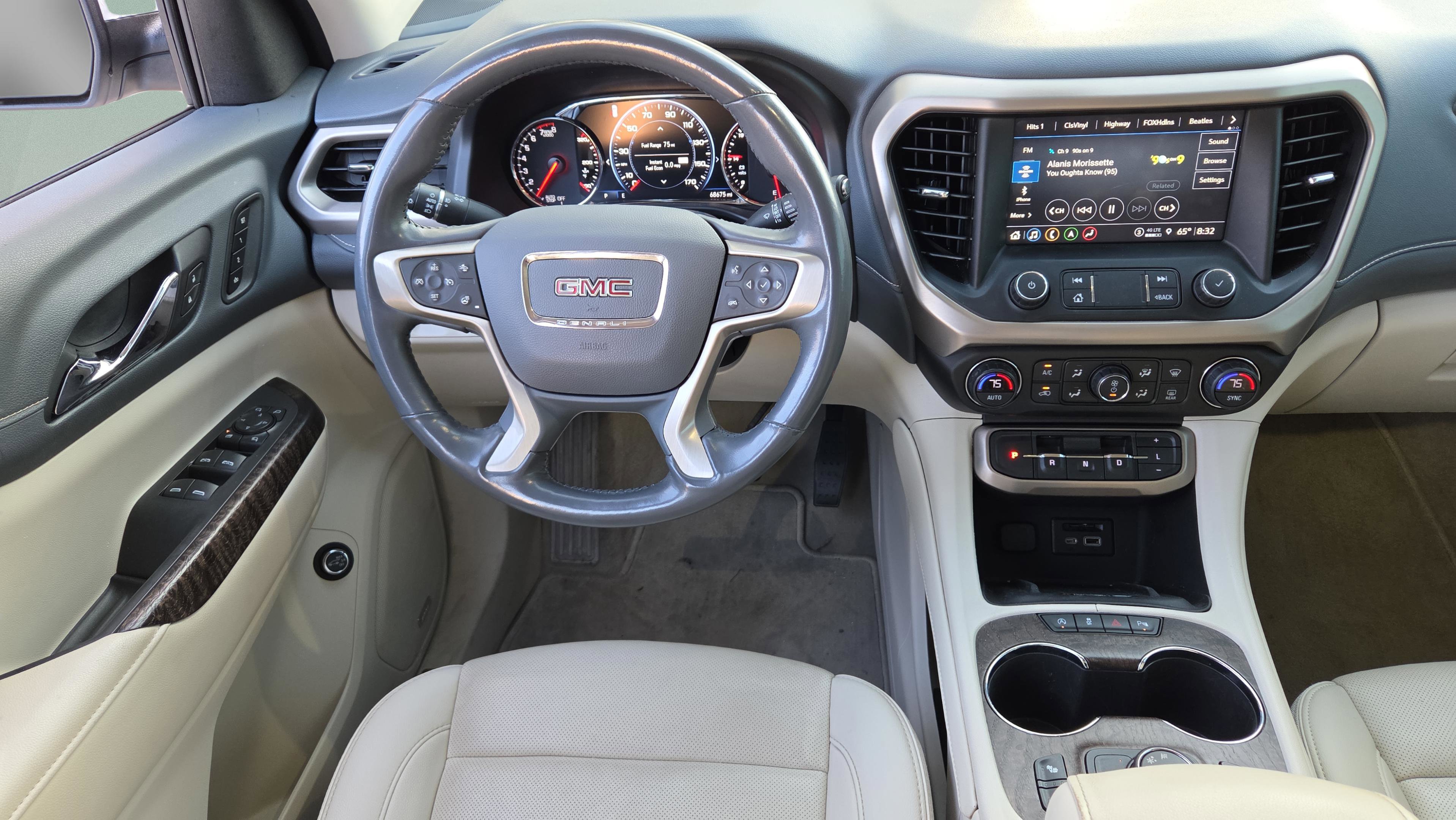 Used 2021 GMC Acadia Denali w/ Denali Technology Package image 28