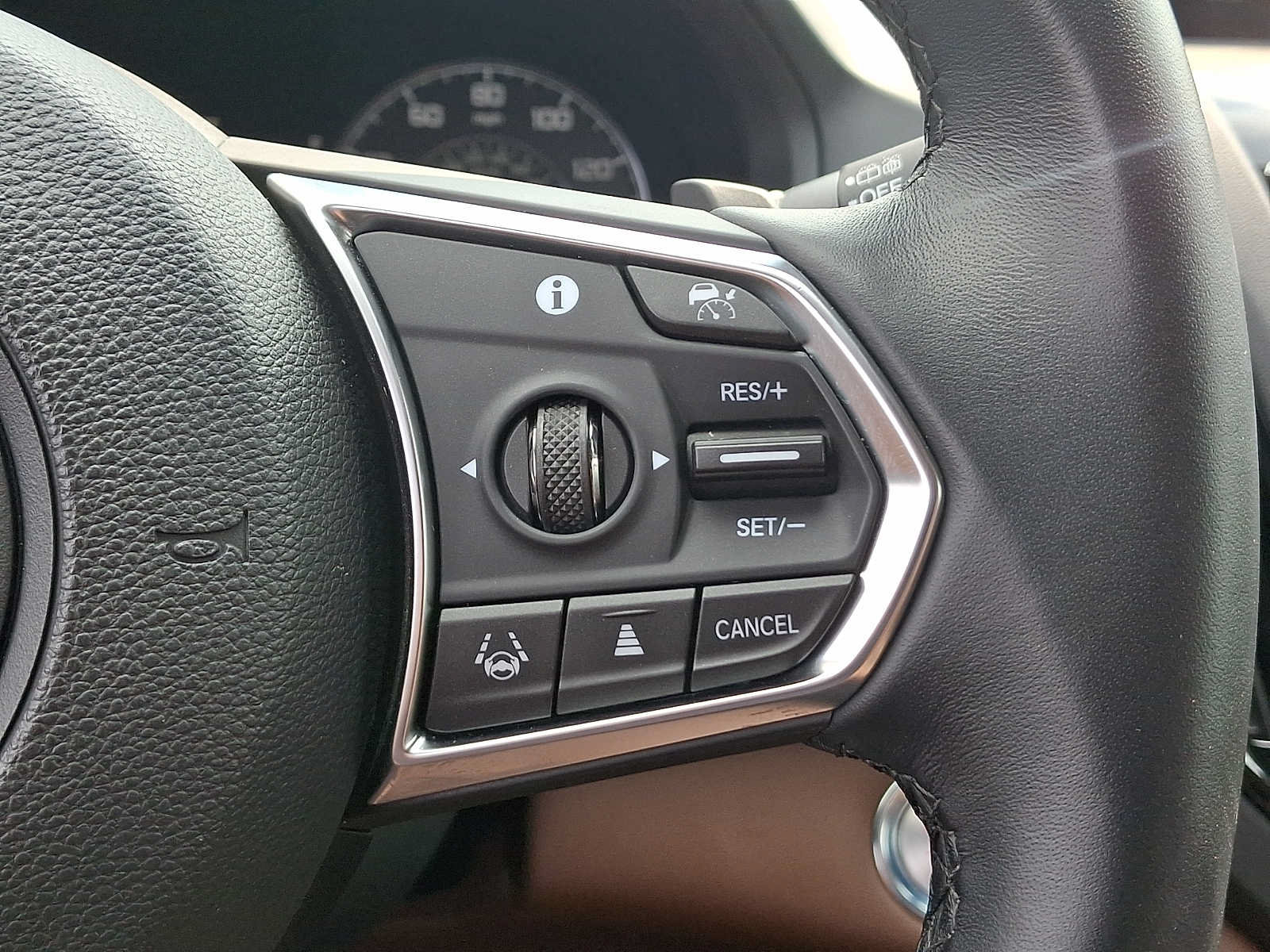 Certified 2024 Acura RDX w/ Technology Package AWD/4WD image 23
