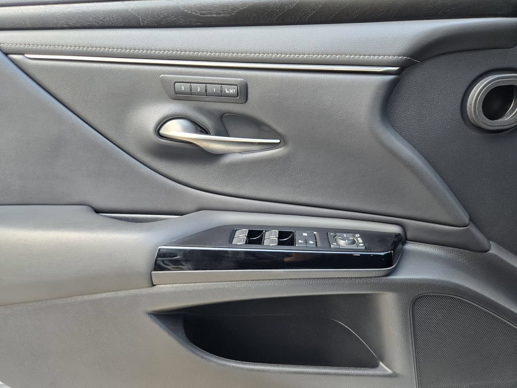 Used 2022 Lexus ES 350 w/ Premium Package FWD image 15