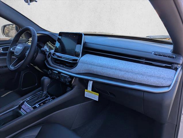 New 2026 Jeep Compass Latitude AWD/4WD image 26