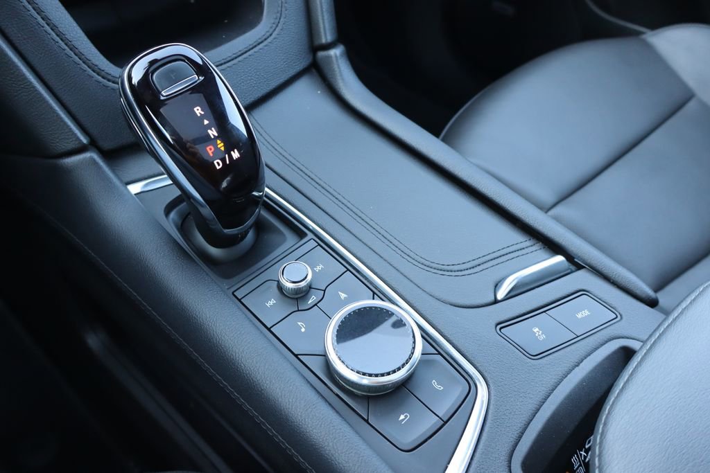 Used 2025 Cadillac XT6 Premium Luxury image 9