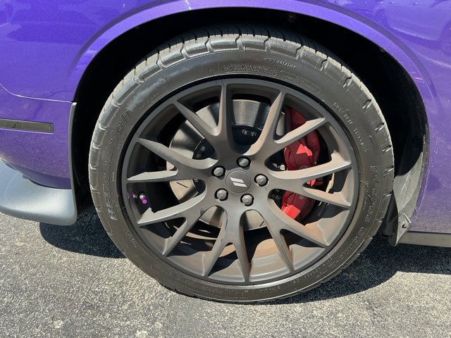 Used 2019 Dodge Challenger R/T Scat Pack w/ Dynamics Package RWD image 9
