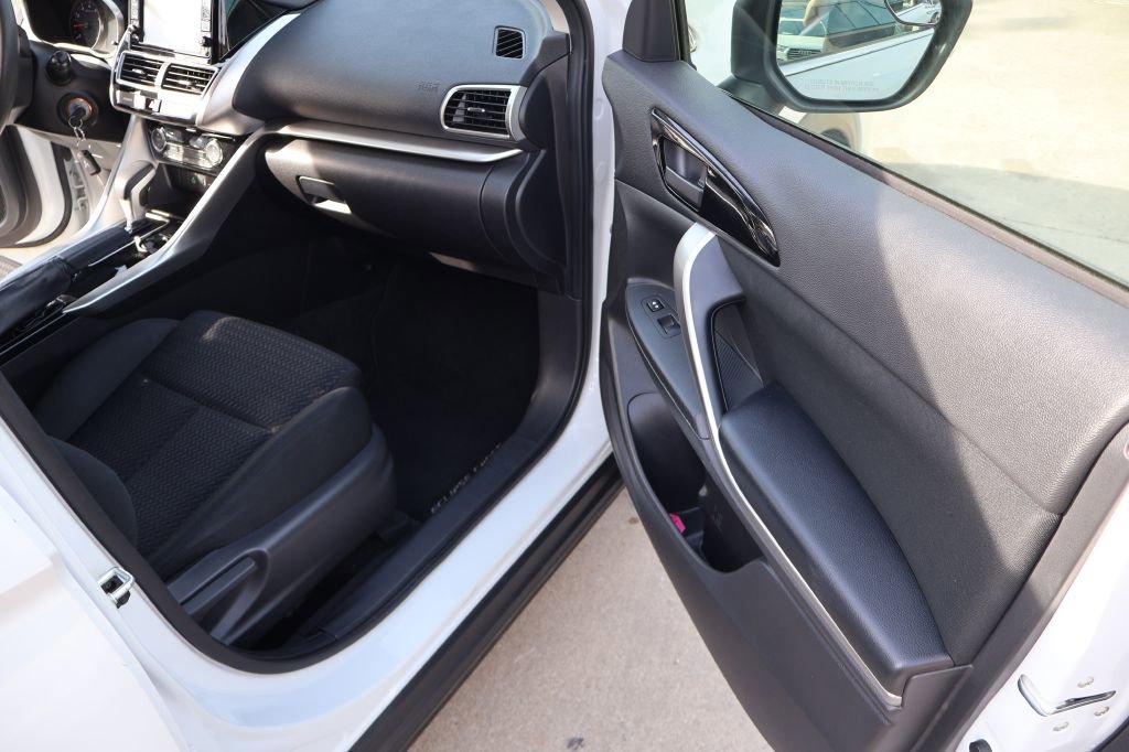 Used 2019 Mitsubishi Eclipse Cross ES FWD image 20