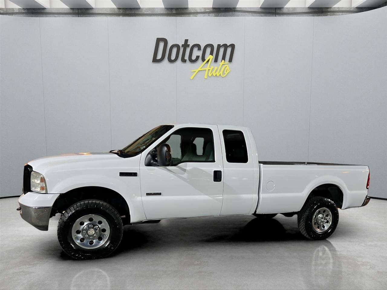 Used 2006 Ford F350 XLT image 4