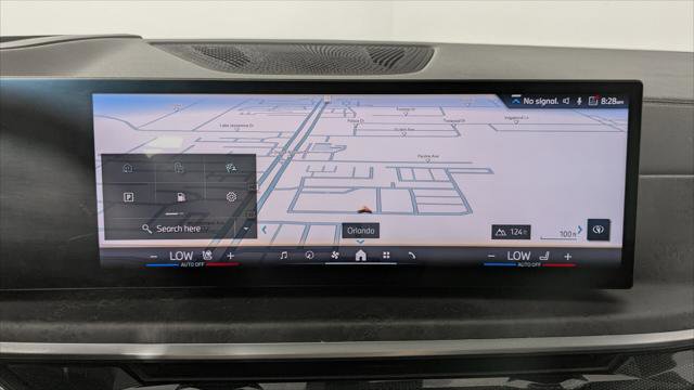Used 2025 BMW X5 sDrive40i w/ Climate Comfort Package RWD image 30