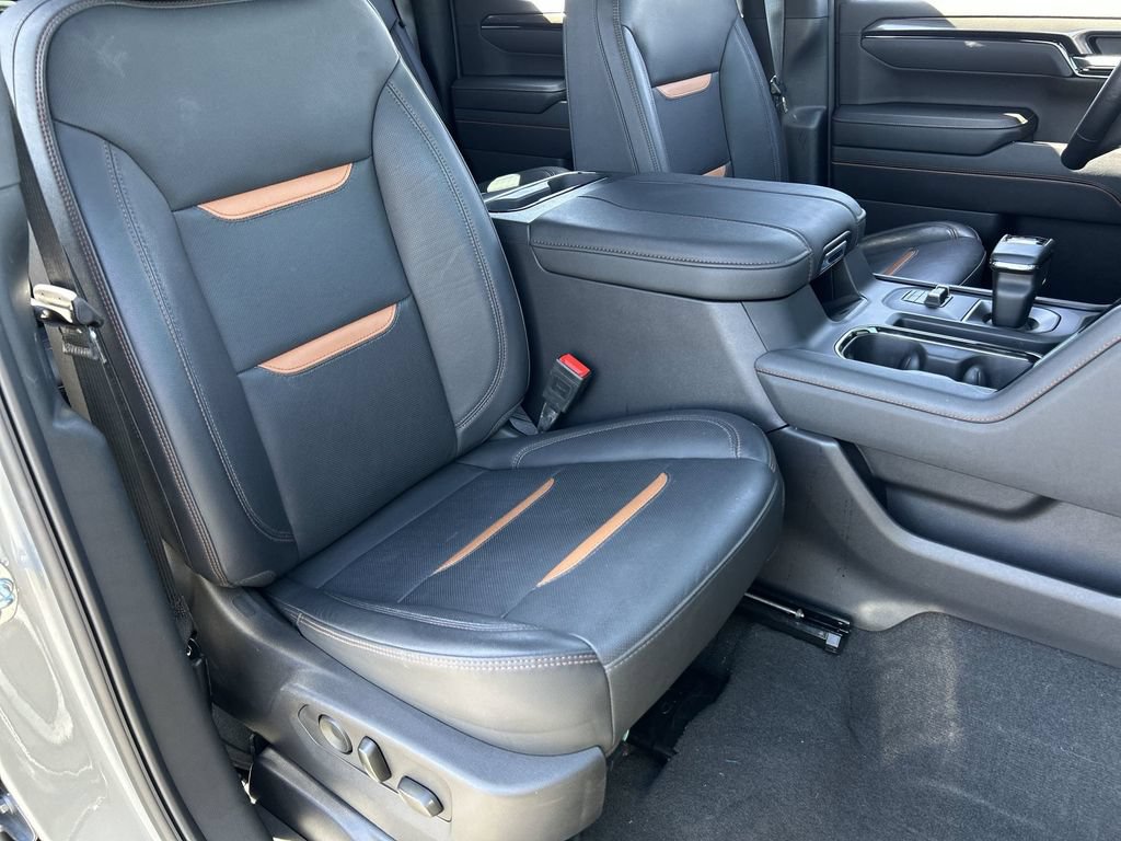 Used 2025 GMC Sierra 1500 AT4 w/ Technology Package AWD/4WD image 27