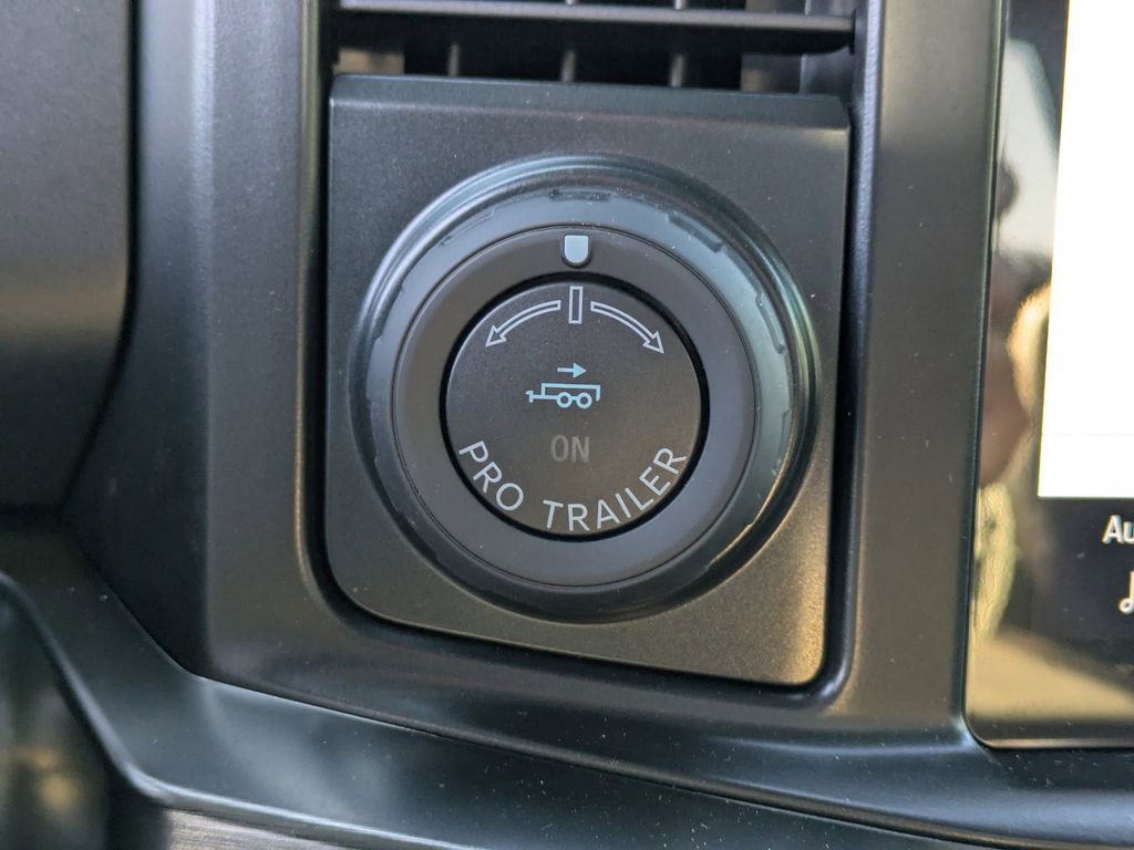 New 2025 Ford F250 Lariat w/ Lariat Ultimate Package image 26