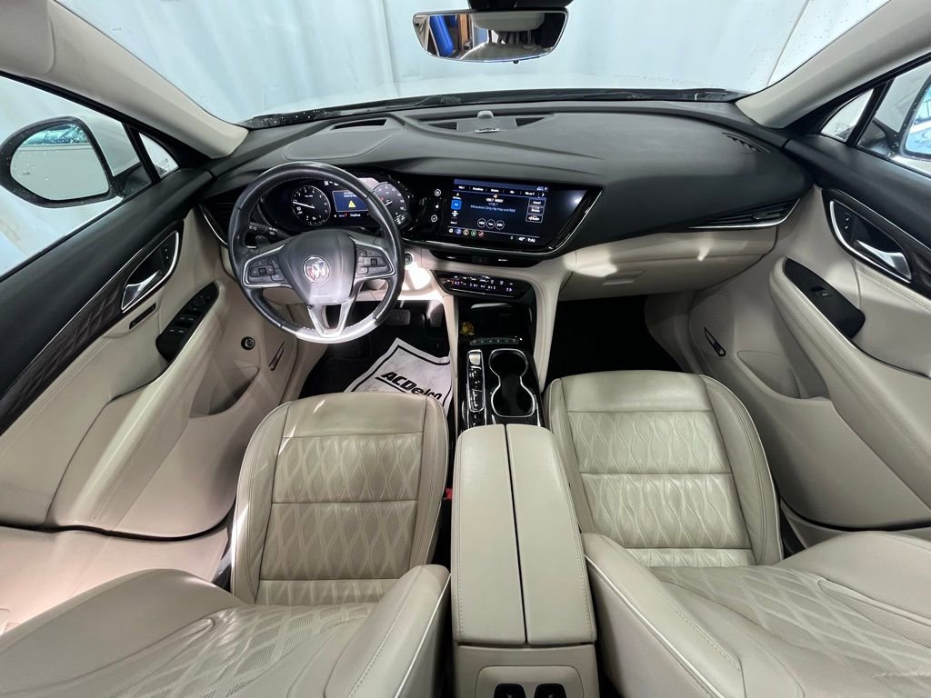 Used 2021 Buick Envision Avenir w/ Technology Package II image 12