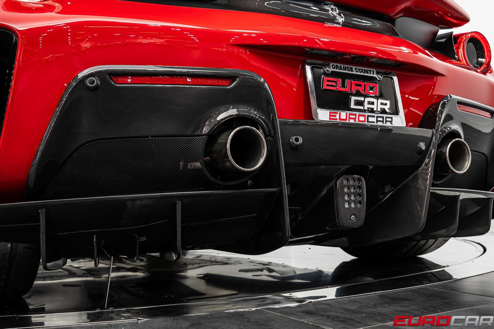 Used 2019 Ferrari 488 Pista Coupe RWD image 27