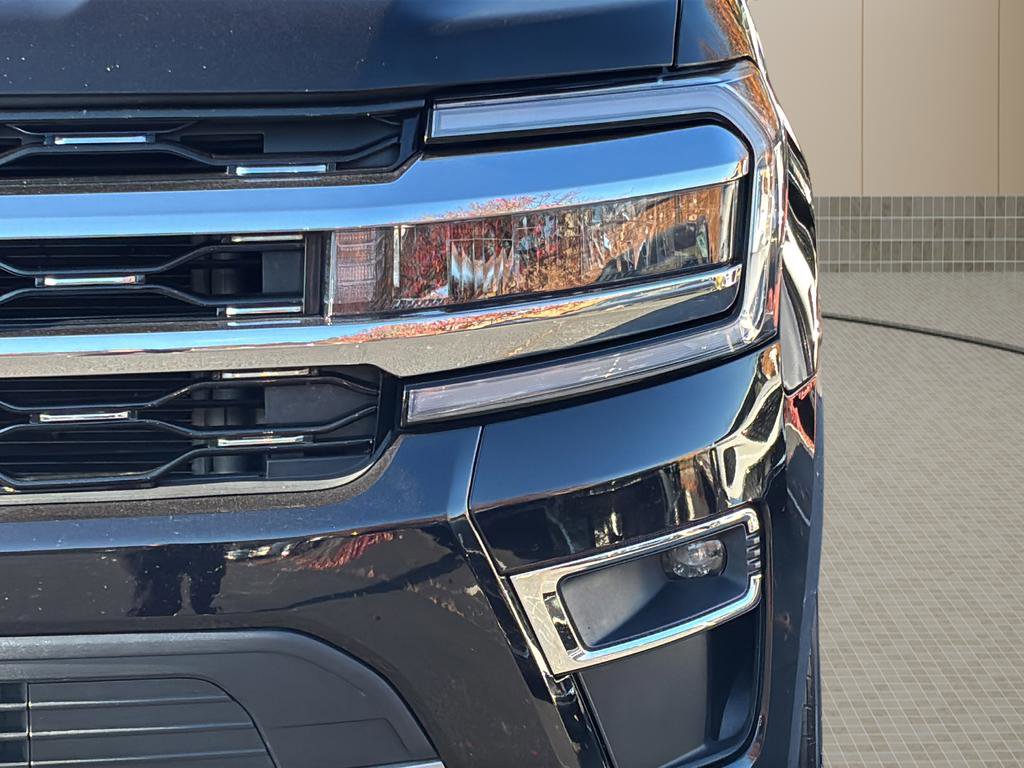 Used 2024 Ford Expedition Limited image 45