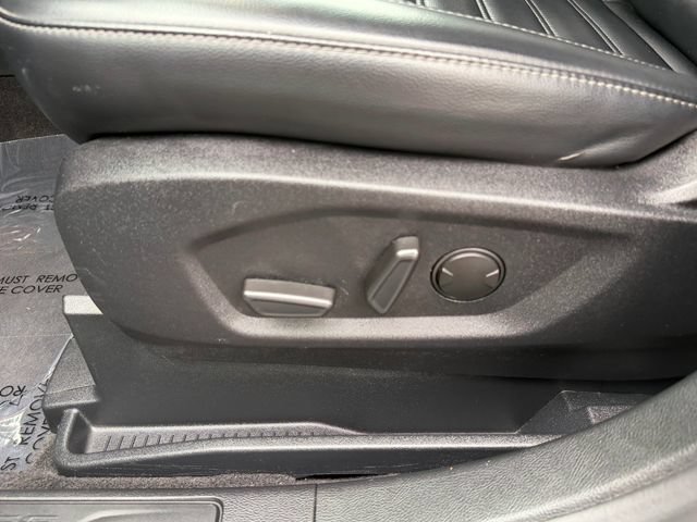 Used 2024 Ford Edge SEL AWD/4WD image 14