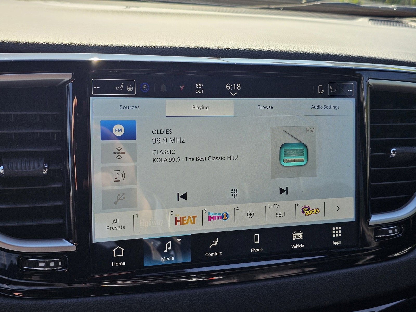 New 2026 Chrysler Voyager LX image 13