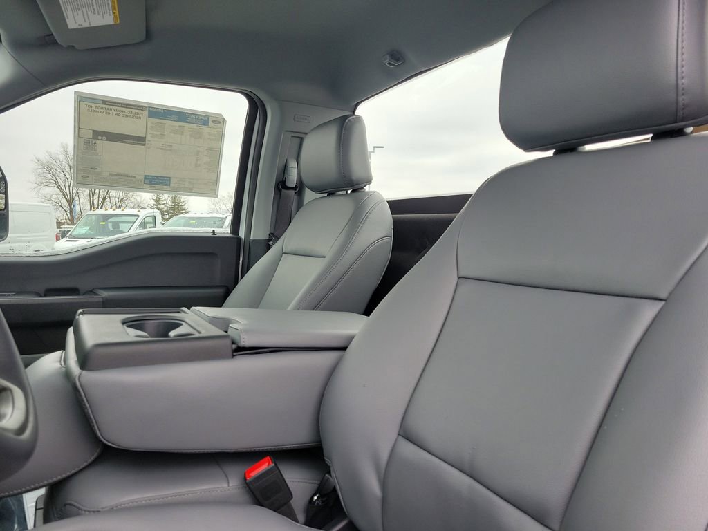 New 2026 Ford F550 4x4 Regular Cab Super Duty image 18
