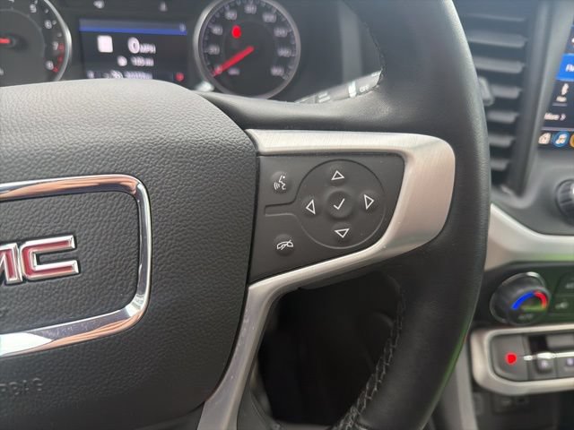 Used 2023 GMC Acadia SLT w/ Preferred Package FWD image 30