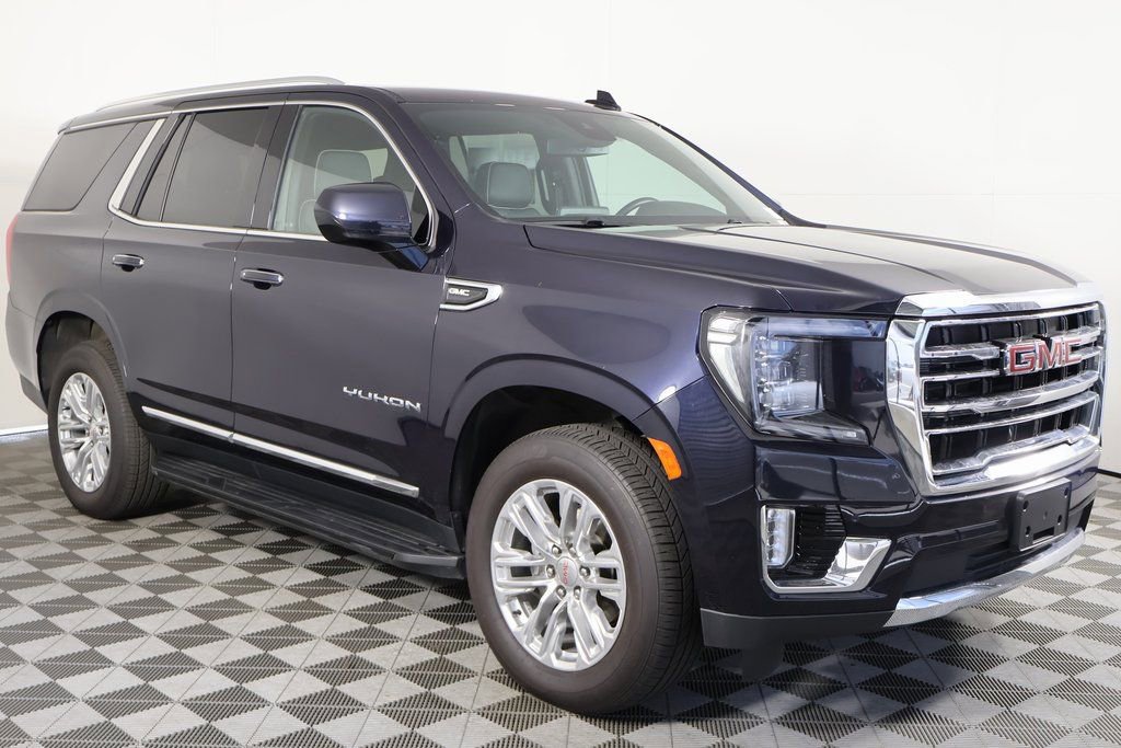Used 2024 GMC Yukon SLT AWD/4WD image 3