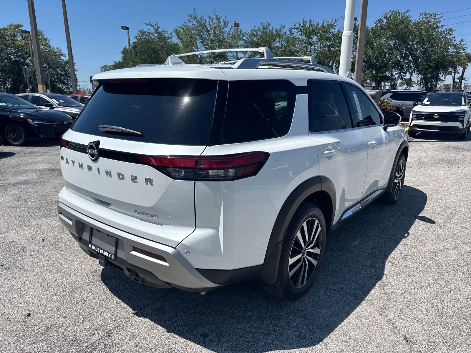 Certified 2025 Nissan Pathfinder Platinum w/ Cargo Package FWD image 5
