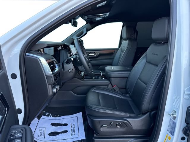 Used 2025 GMC Yukon Denali AWD/4WD image 10