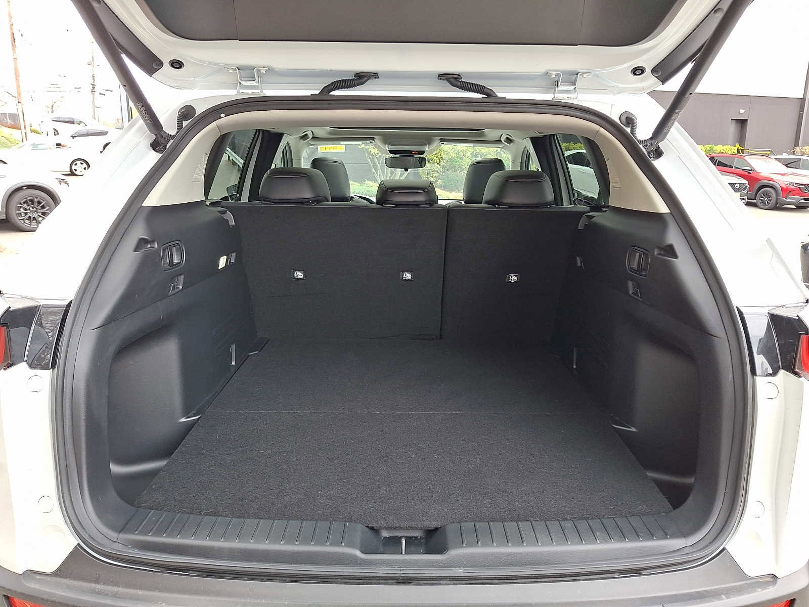 Certified 2025 MAZDA CX-50 AWD 2.5 S w/ Cargo Package image 29