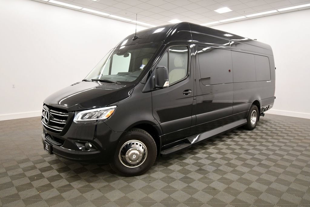Used 2021 Mercedes-Benz Sprinter 3500 image 2