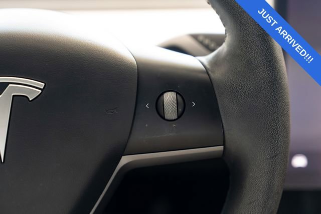 Used 2022 Tesla Model Y Performance AWD/4WD image 15