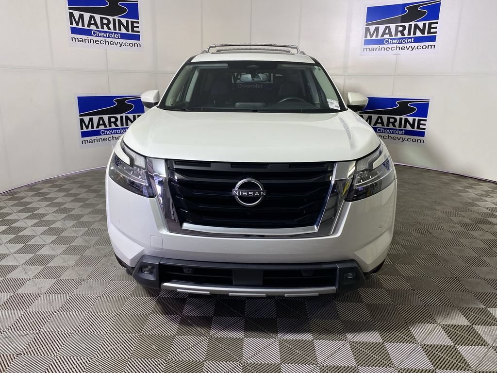 Used 2022 Nissan Pathfinder SL w/ SL Premium Package FWD image 12