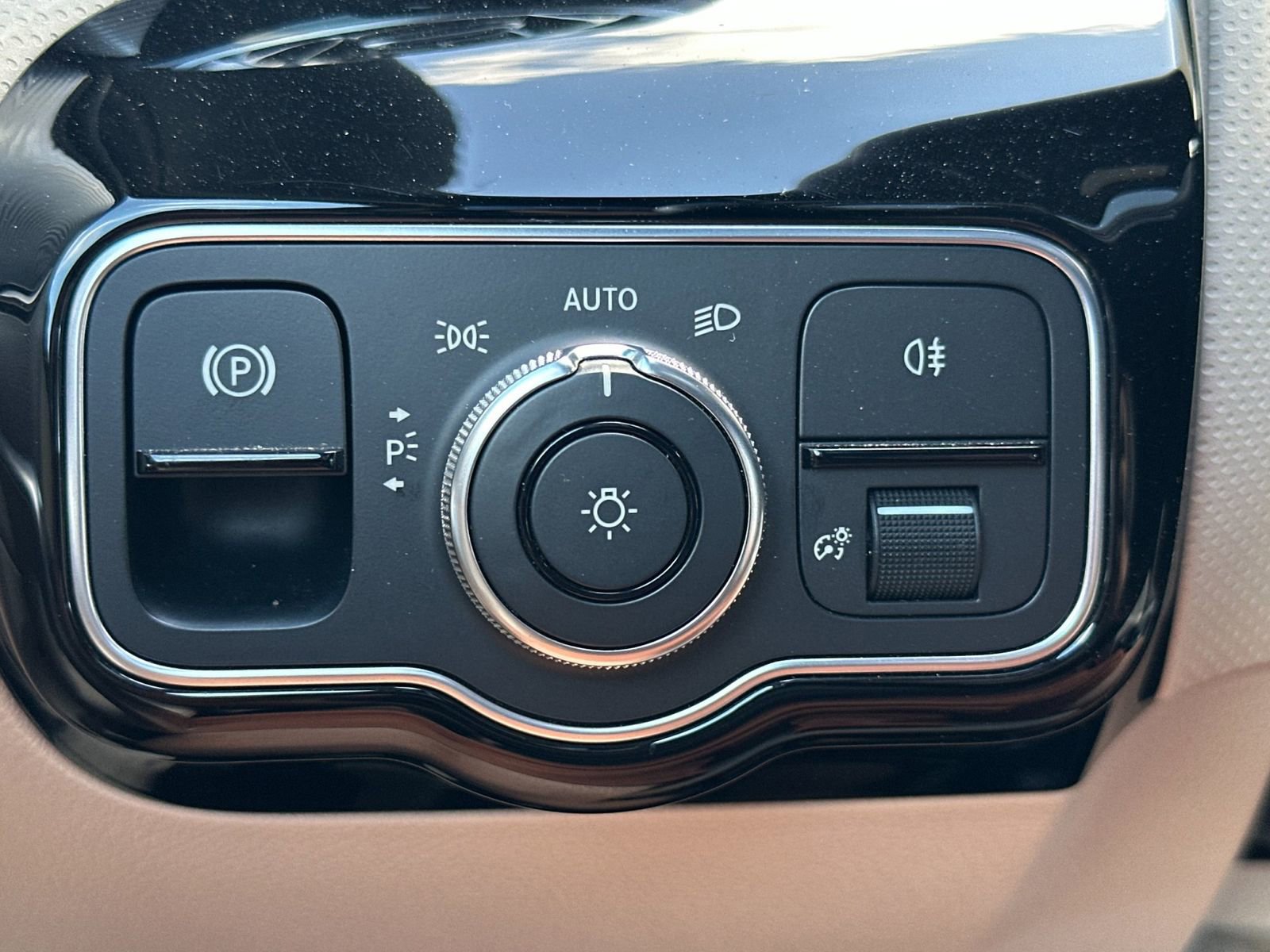 Certified 2021 Mercedes-Benz A 220 image 30