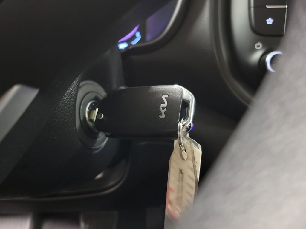 Used 2025 Kia Soul S FWD image 15