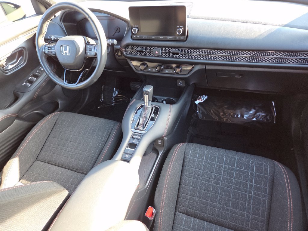 Used 2024 Honda HR-V Sport image 28