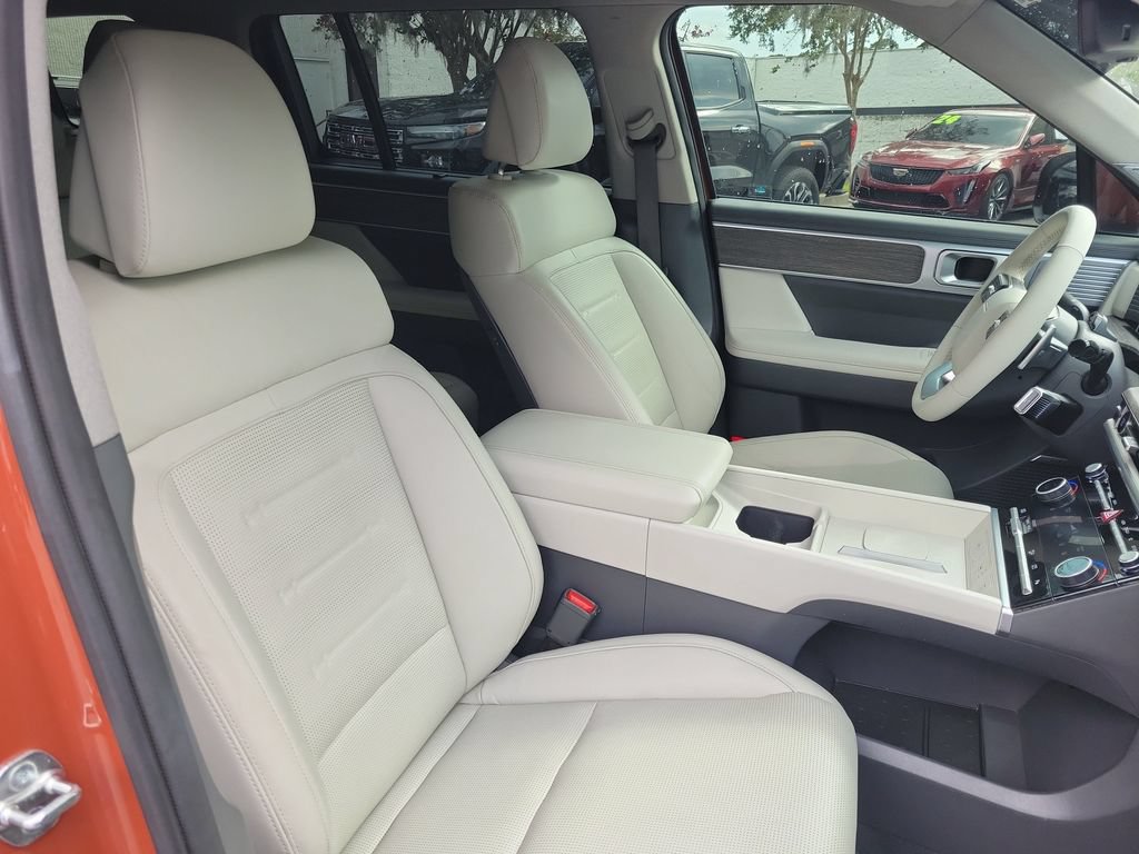 Used 2024 Hyundai Santa Fe Limited FWD image 18