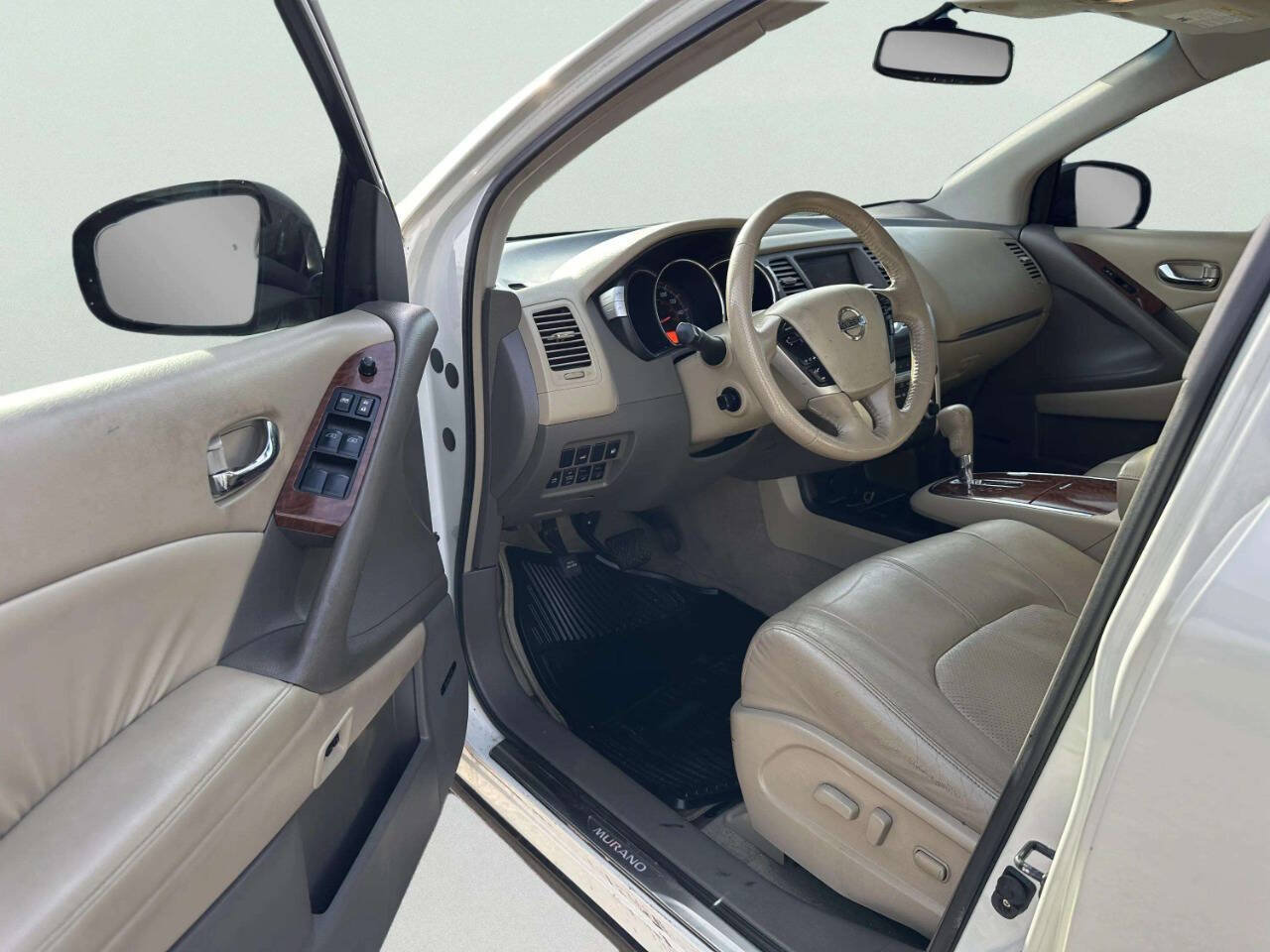 Used 2010 Nissan Murano LE AWD/4WD image 15